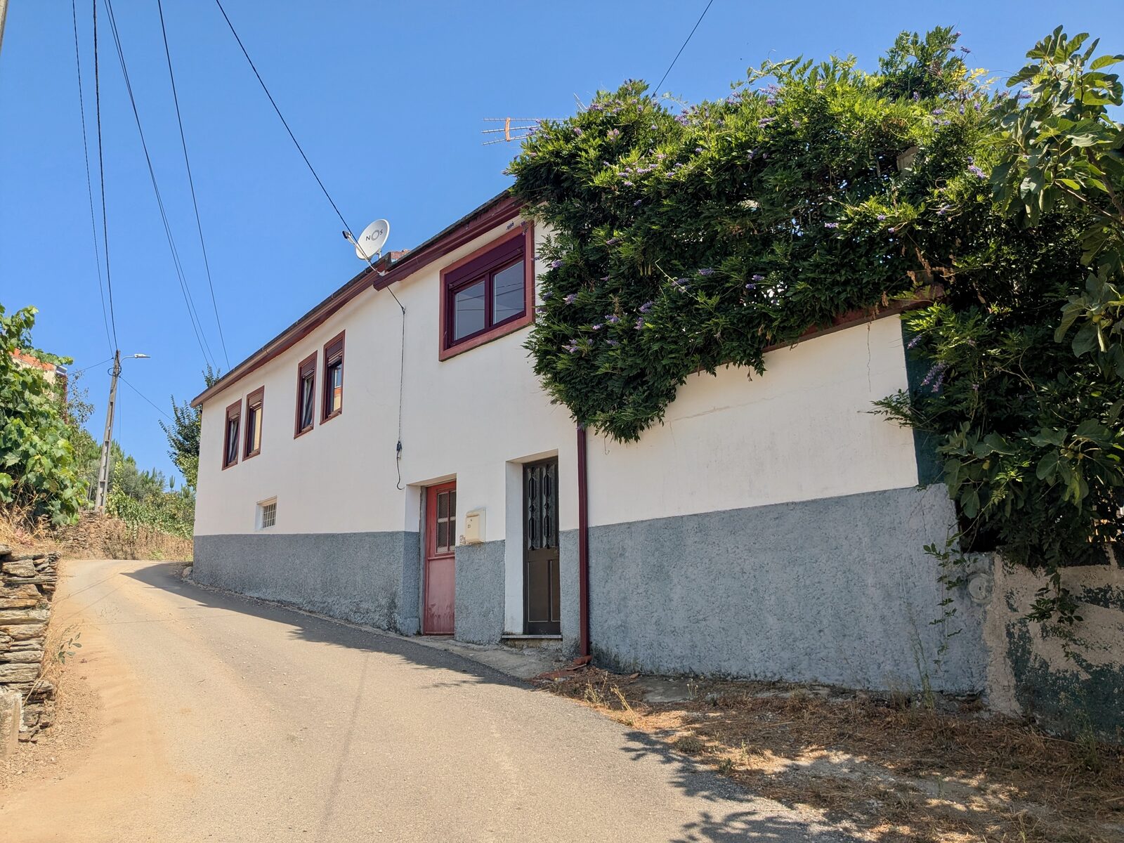 House on Rua Joaquim Madeira exterior